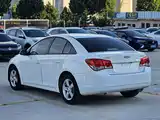 صورة 4 - Chevrolet Cruze