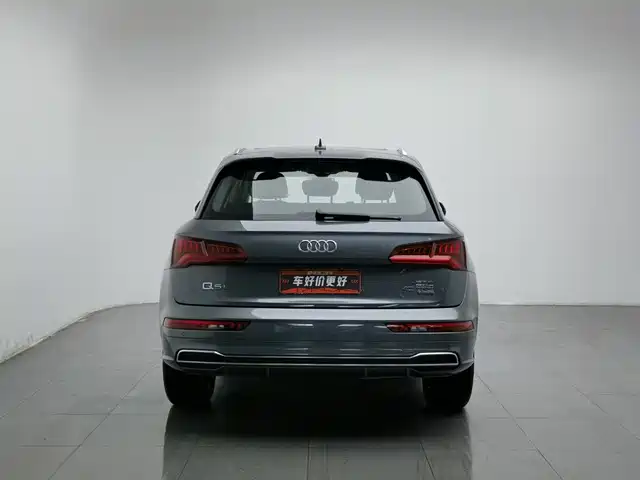 Audi Q5L 2020 Facelift 40 TFSI Honor Fashion — фото 4