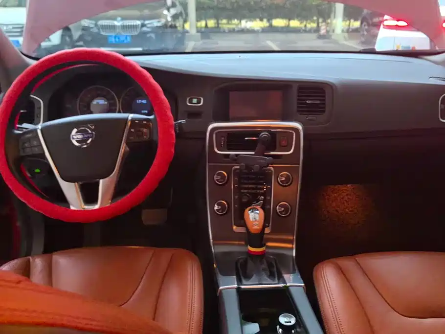 Volvo S60 (Import) 2013 2013 Model T5 Prestige Edition
