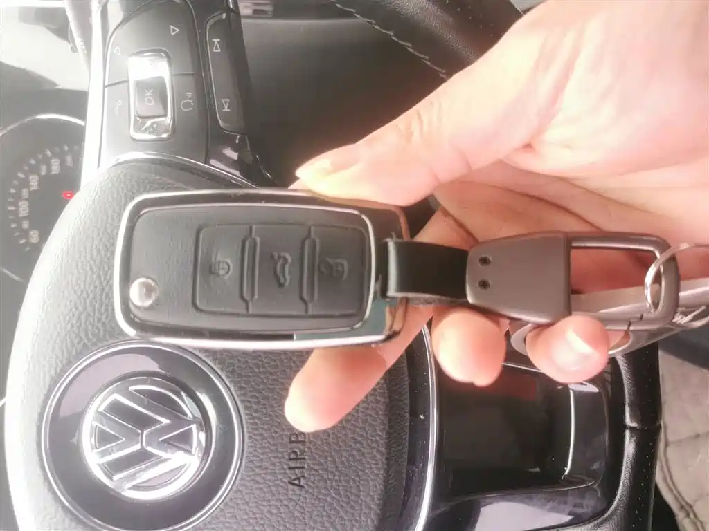 Volkswagen Sagitar 2018 1.6L Automatic Comfort фото 11