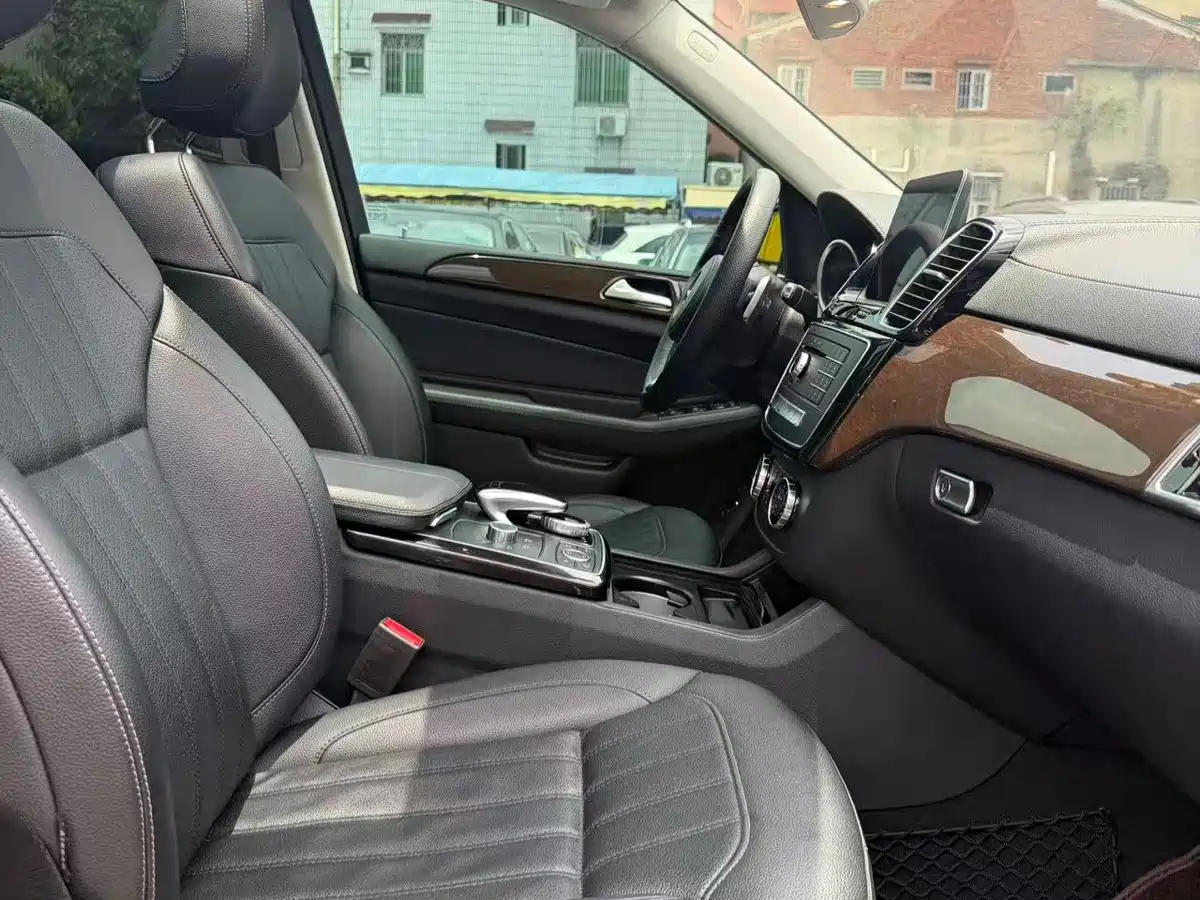 Mercedes-Benz GLS 2016 GLS 400 4MATIC Dynamic фото 6
