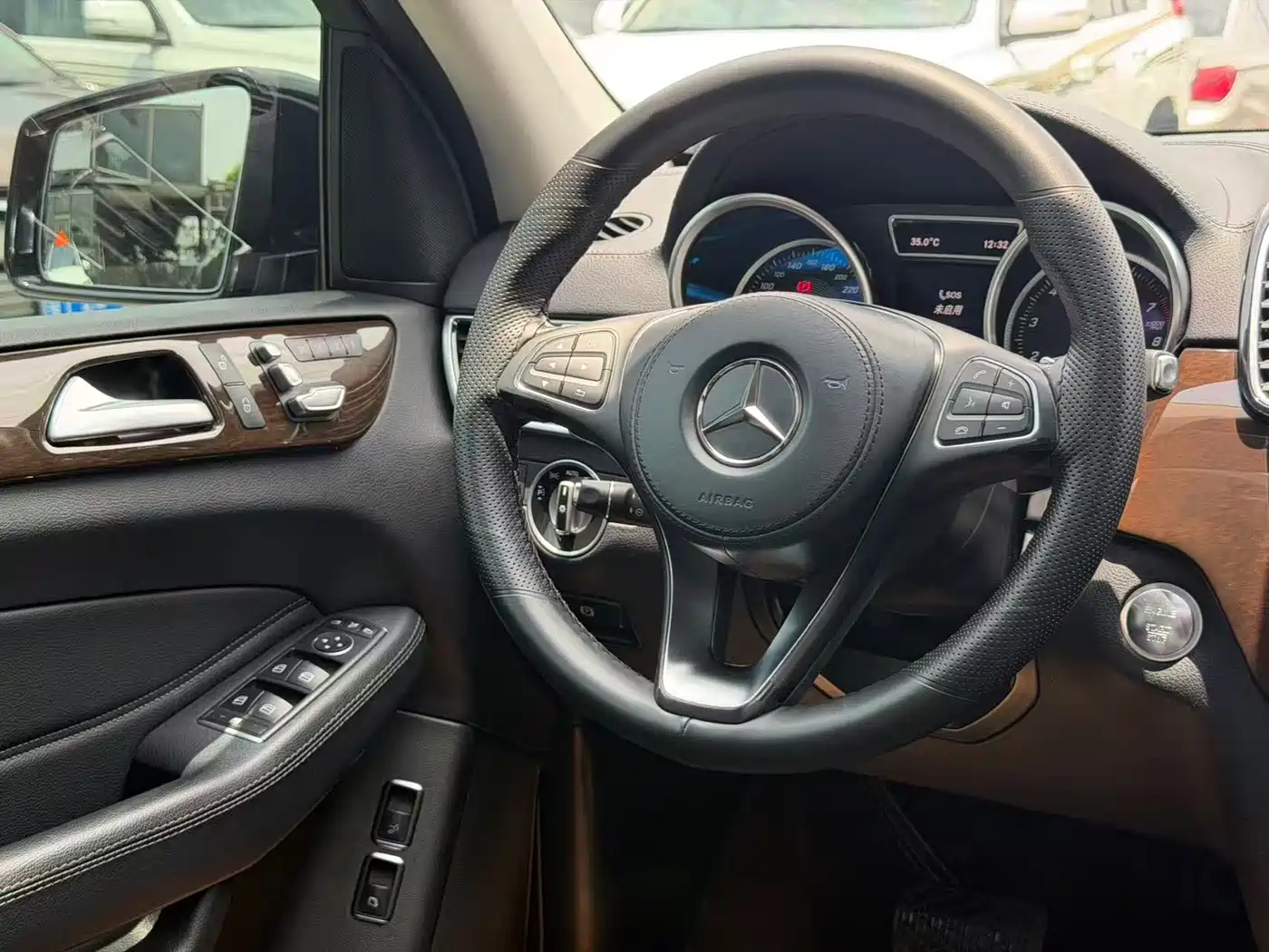 Mercedes-Benz GLS 2016 GLS 400 4MATIC Dynamic фото 10