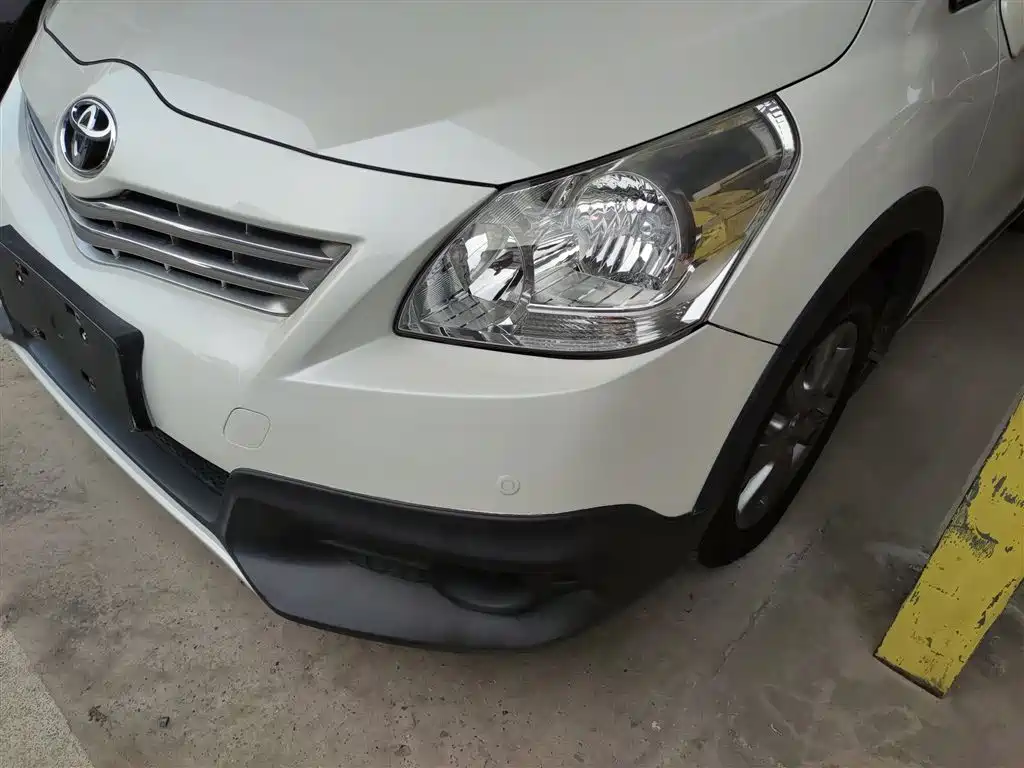 Toyota E'Z 2015 180E CVT Crossover Edition фото 19