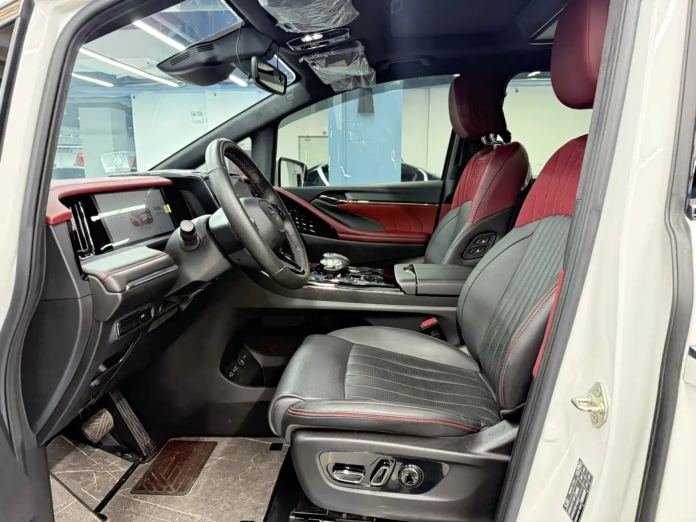 GAC Trumpchi Trumpchi M8 2023 Model Master Series 400T Flagship Edition фото 15