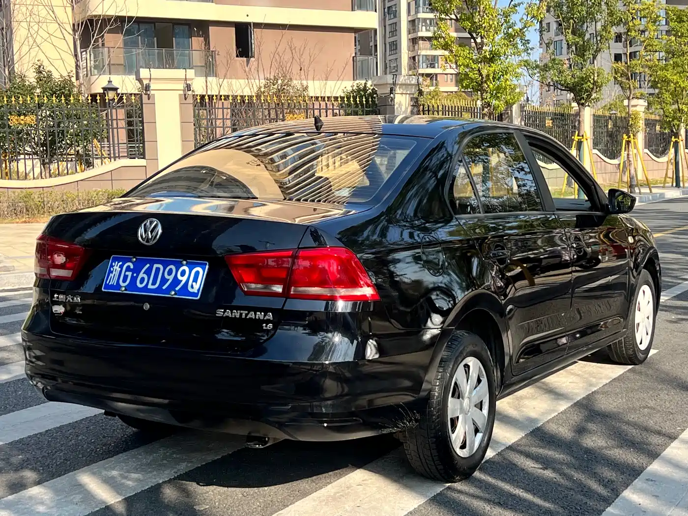 Volkswagen Santana 2013 1.6L Manual Trend Edition фото 5