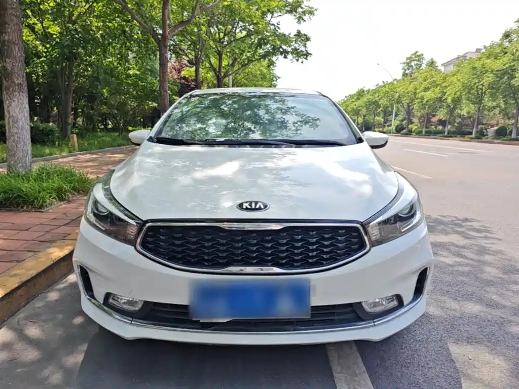 Kia K3 2017 1.6L Automatic 15th Anniversary Special GLS фото 3