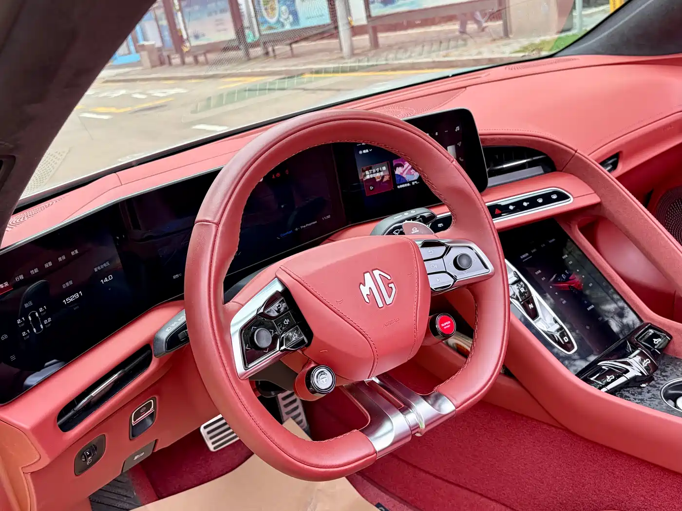 MG Cyberster 2024 580km Transcendent Edition фото 15