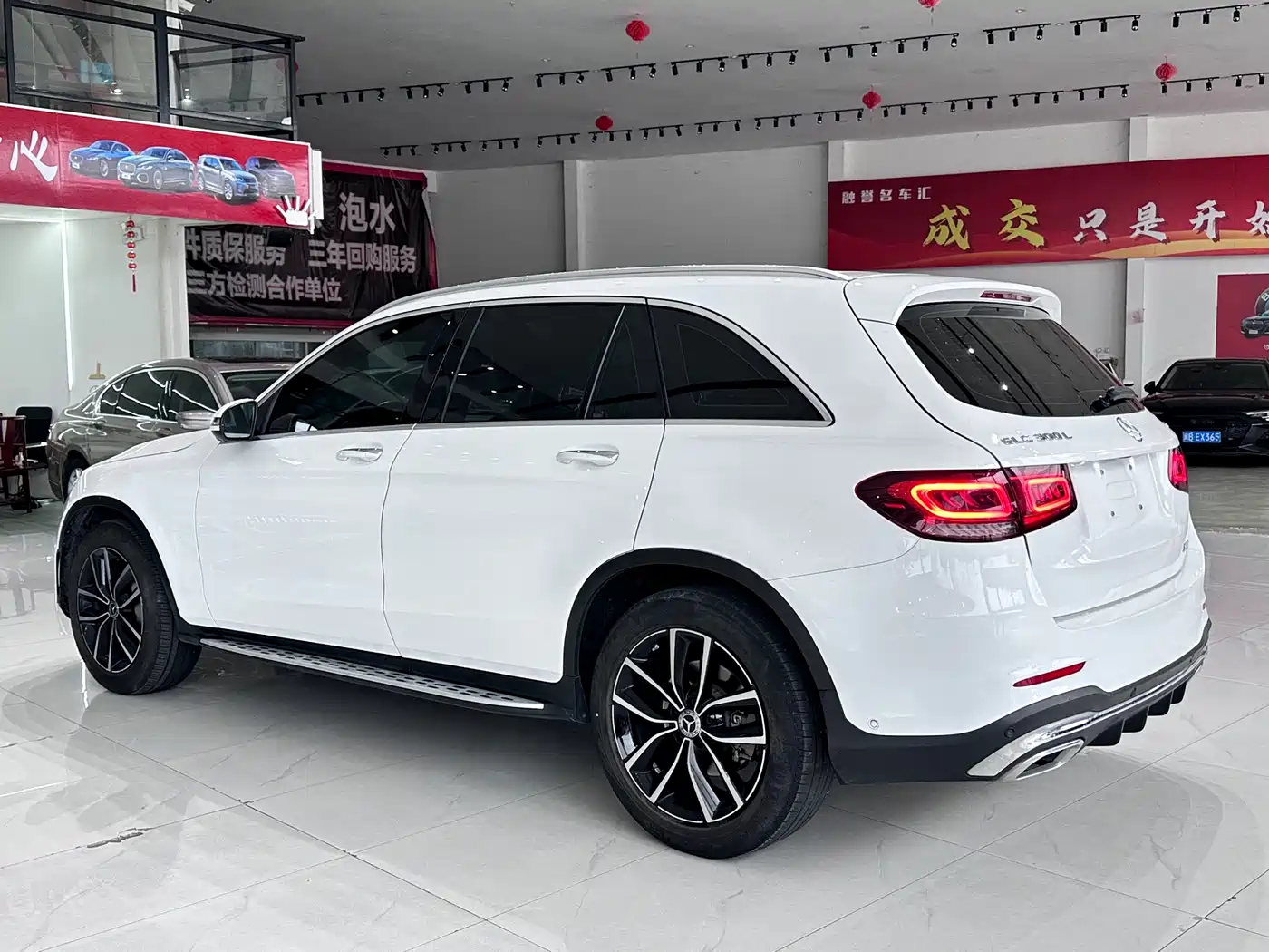 Mercedes-Benz GLC 2022 Model GLC 300 L 4MATIC Luxury Edition фото 8