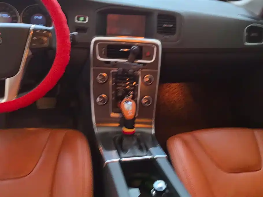 Volvo S60 (Import) 2013 2013 Model T5 Prestige Edition