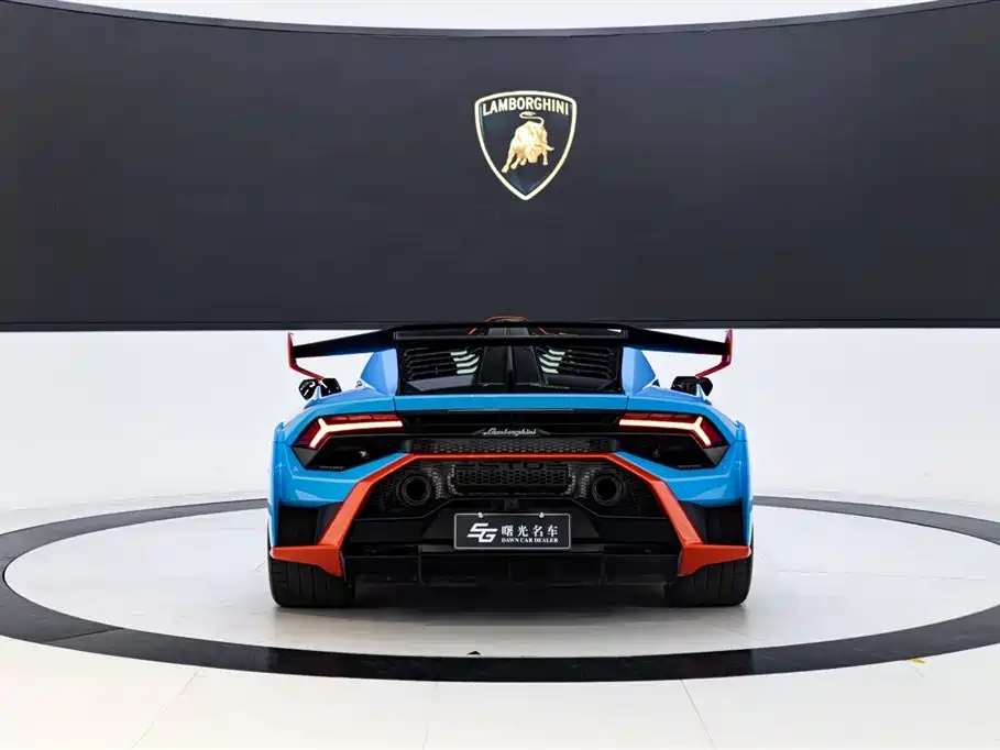 LAMBORGHINI HURACÁN