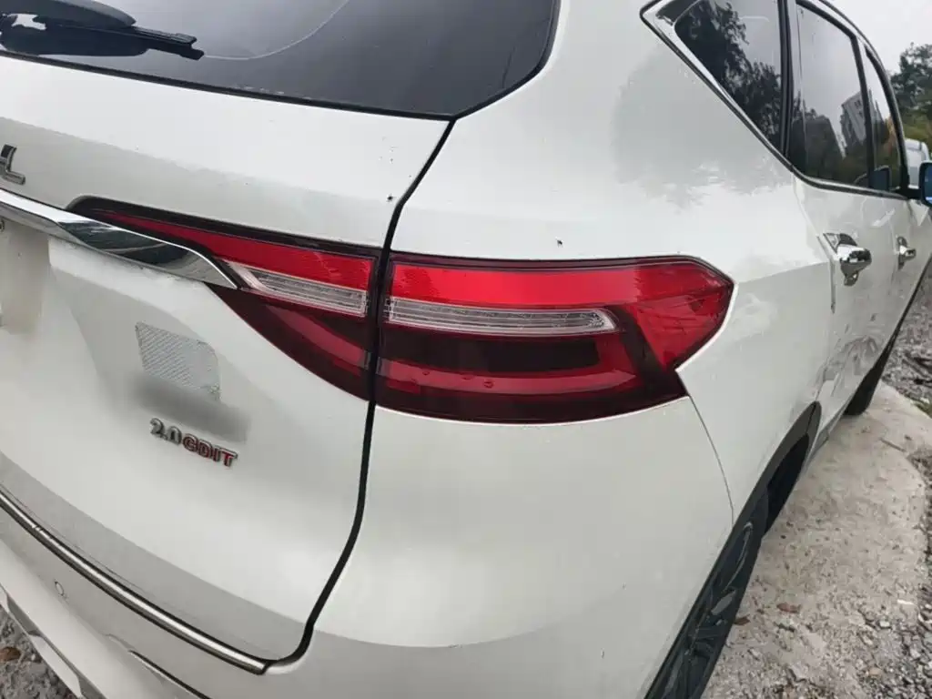 Фото 8 - Haval F7