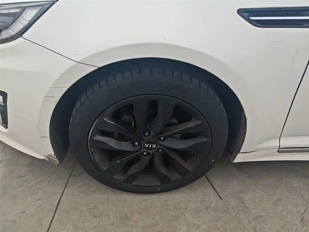 Kia K5 2015 2.0L Automatic LUX фото 23