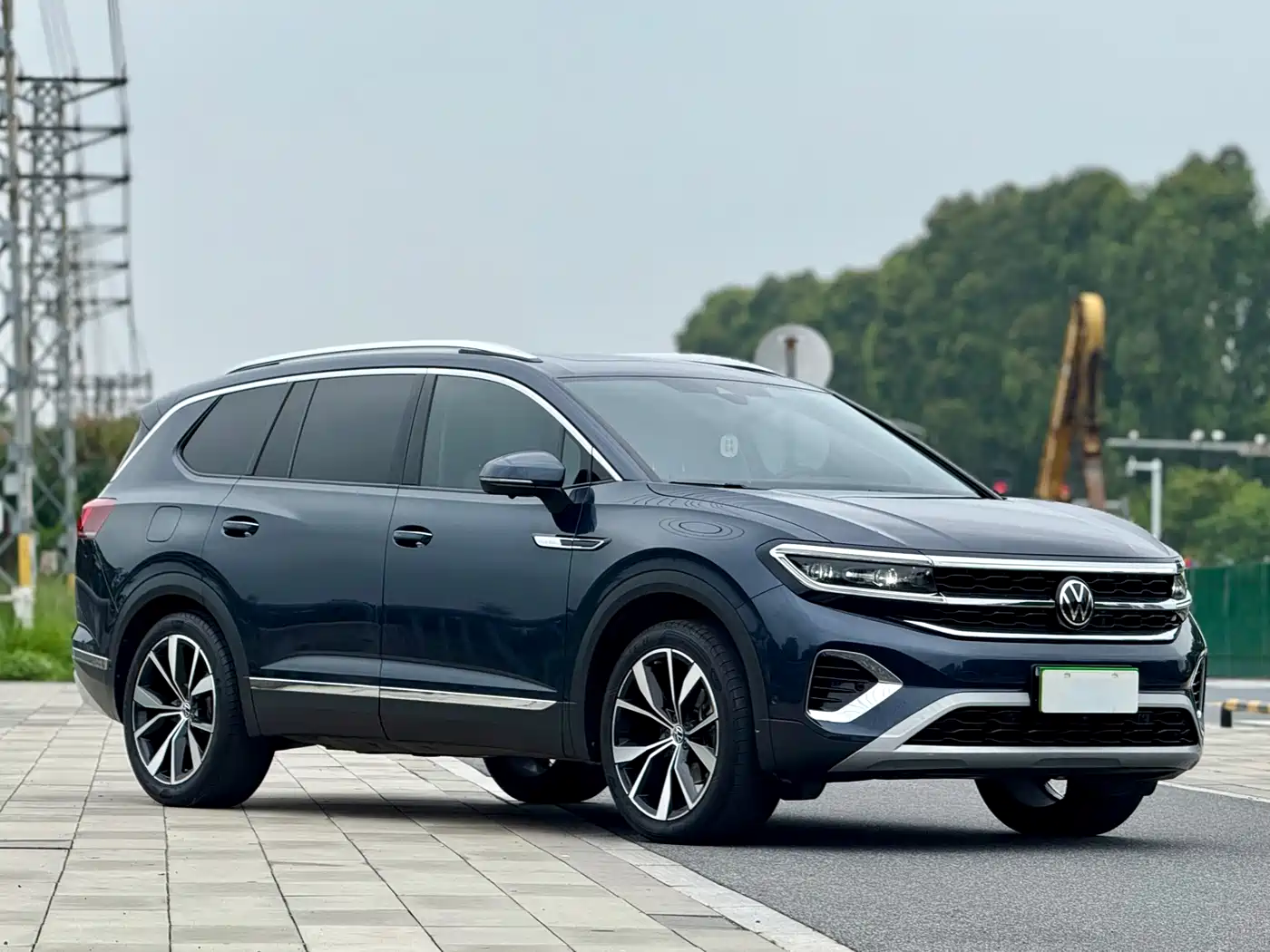 Volkswagen Talagon 2023 Facelift 530TSI 4WD Flagship Victory Pro Edition 6-Seater фото 3