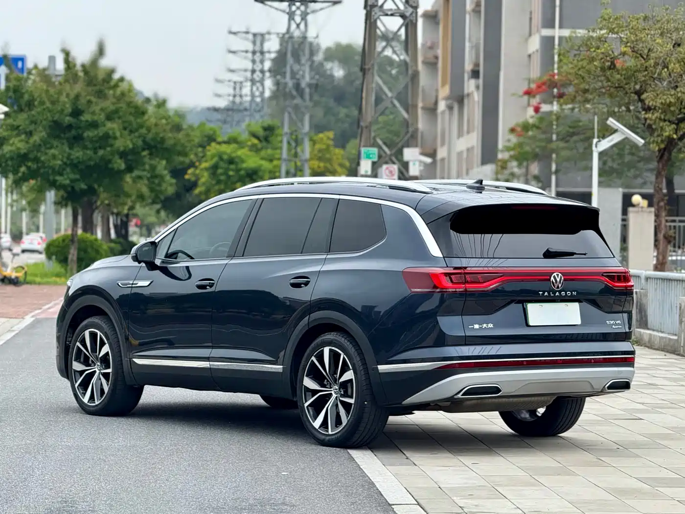 Volkswagen Talagon 2023 Facelift 530TSI 4WD Flagship Victory Pro Edition 6-Seater фото 7