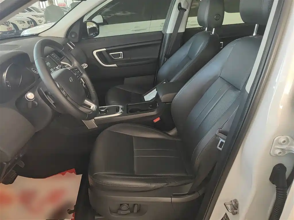 Land Rover Discovery Sport 2019 240PS SE Edition China VI фото 12