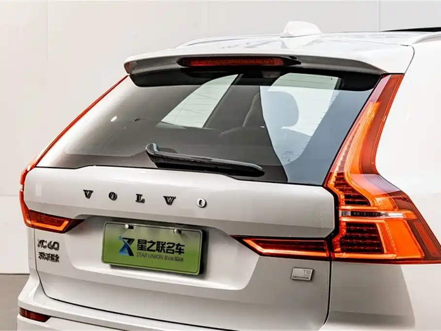 VOLVO XC60 PLUG IN HYBRID