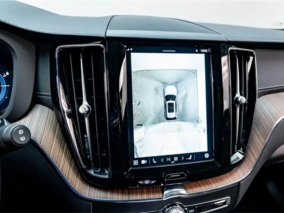 VOLVO XC60 PLUG IN HYBRID