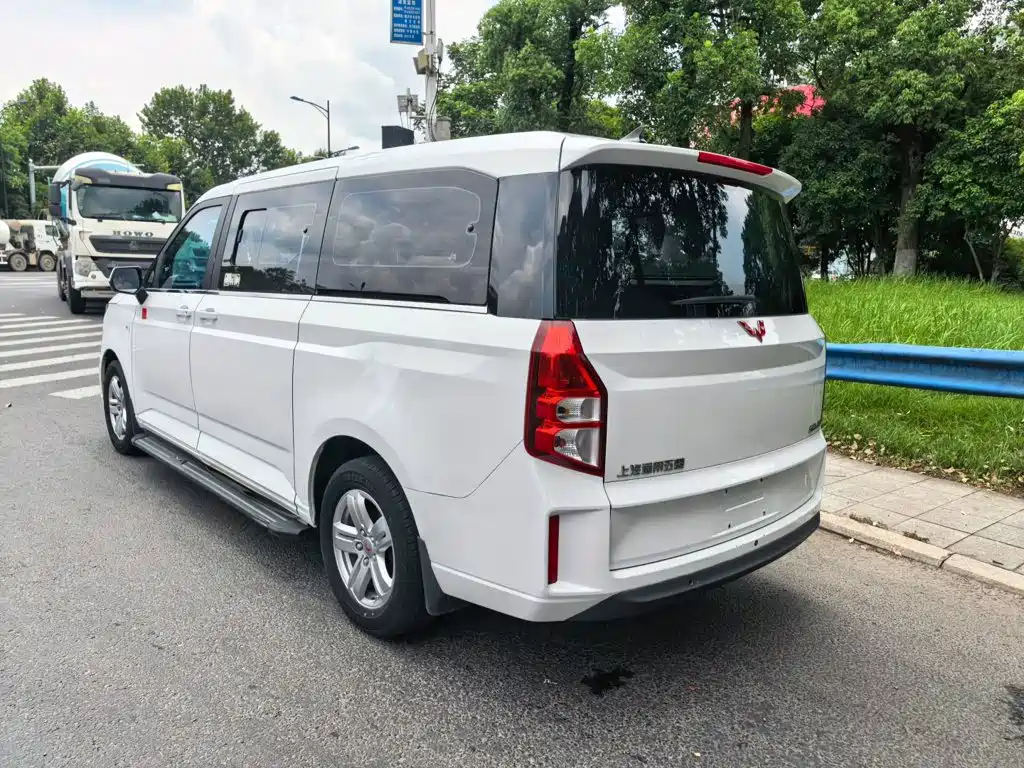 Photo 11 - Wuling Motors Wuling Journey