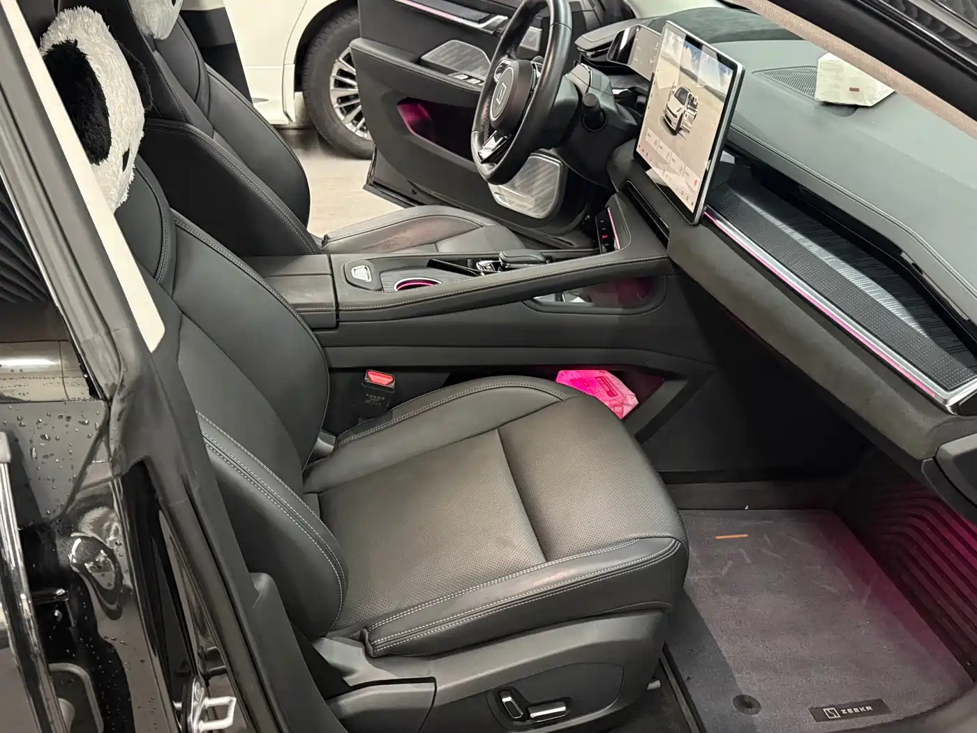 ZEEKR EXTREME KRYPTON 001