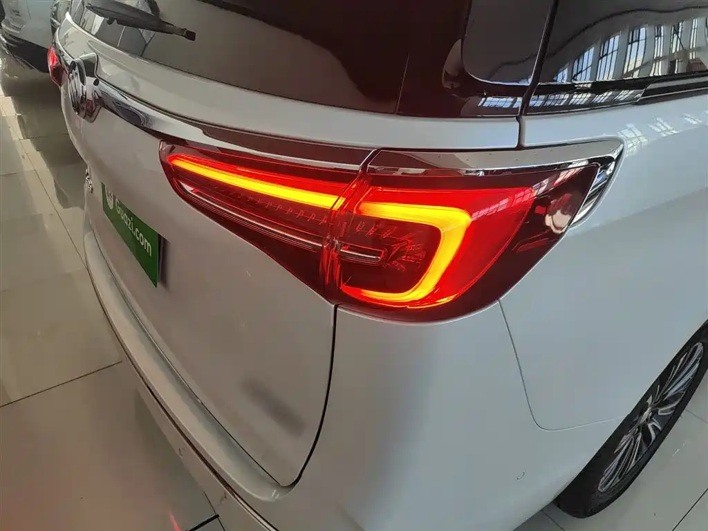Buick GL8 2021 ES Landlord 653T Smart Flagship фото 8