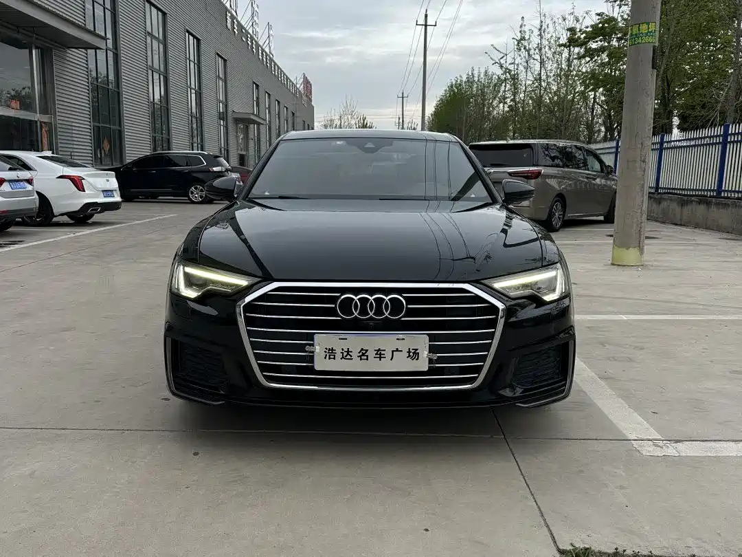 Audi A6L 2021 40 TFSI Luxury Sport фото 3