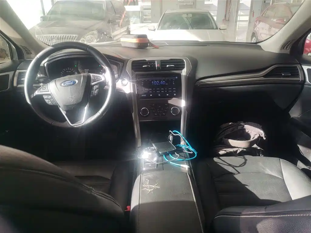 FORD MONDEO