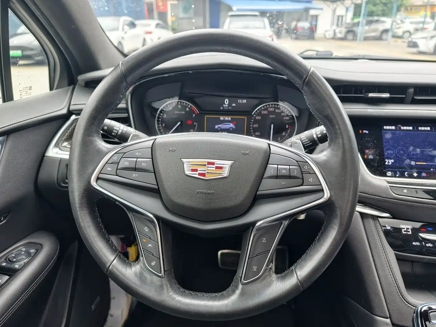 CADILLAC XT5