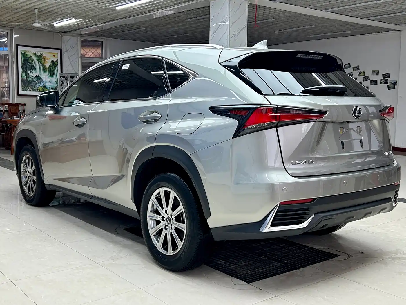 LEXUS NX