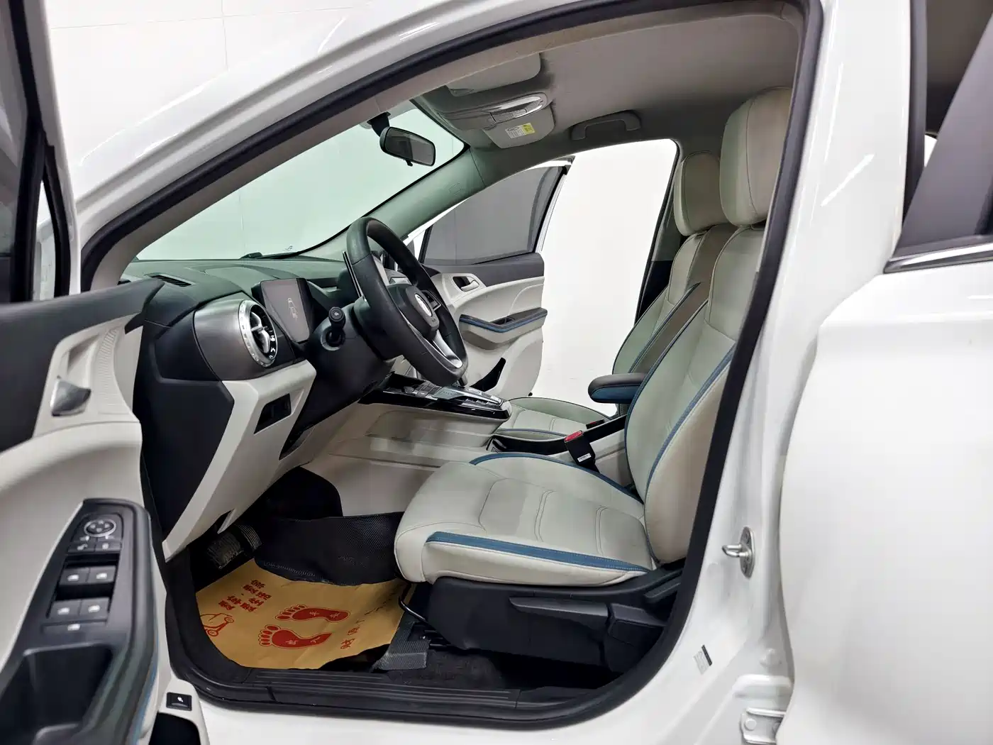 BYD Yuan Pro 2023 401KM Luxury фото 10