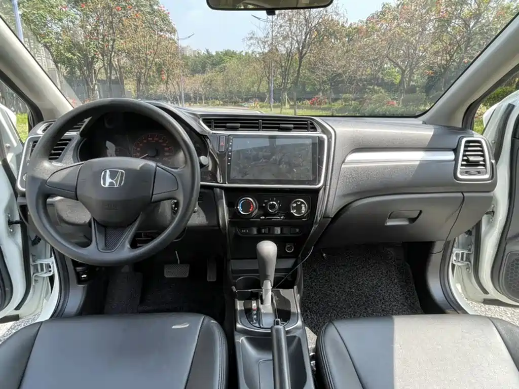 Honda Greiz 2018 2016 1.5L CVT Classic Edition