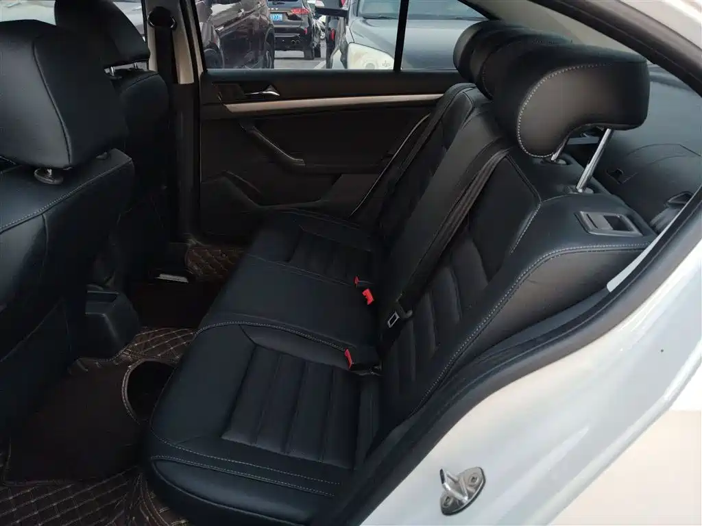 Volkswagen Lavida 2019 Lavida Start 1.5L Auto Trend (China VI) фото 14