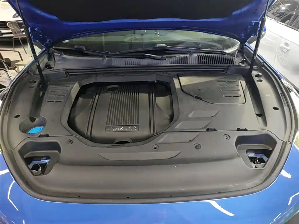 Lynk & Co 02 2018 1.5T DCT 2WD Power Edition China V фото 20