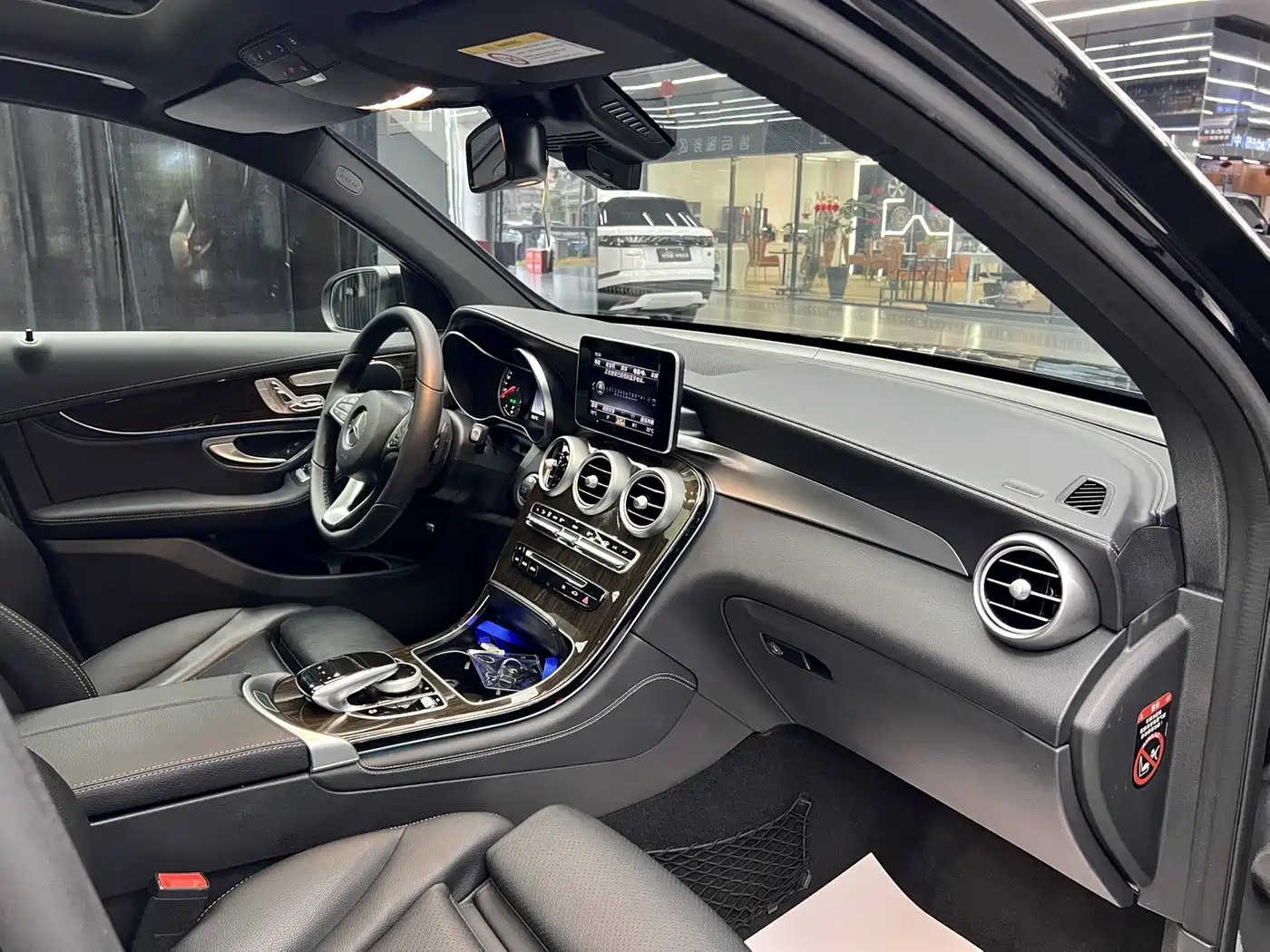 Mercedes-Benz GLC 2019 GLC 260 L 4MATIC Luxury фото 9