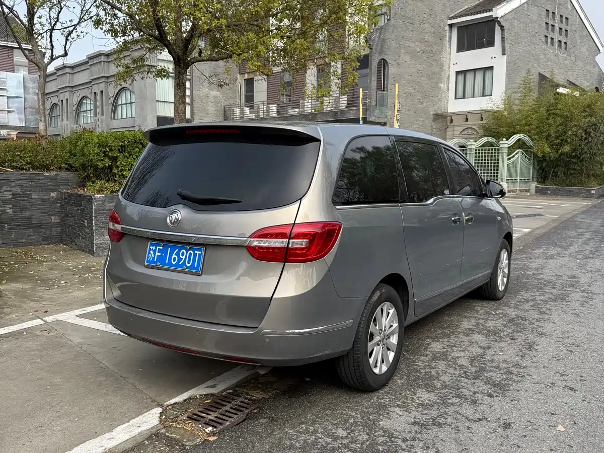 Buick GL8 2018 28T Luxury Model China VI фото 4