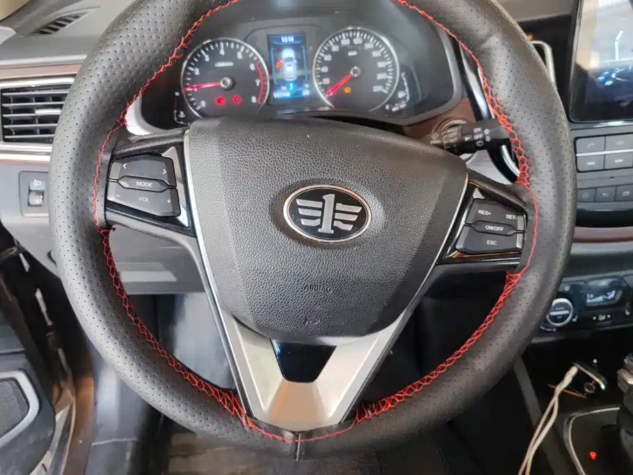 FAW Senya R7 2017 2016 Model 1.6L Automatic Premium