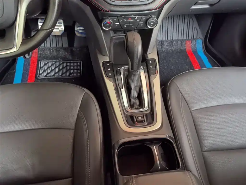 Chevrolet Malibu 2017 1.5T Automatic Luxury Edition фото 14
