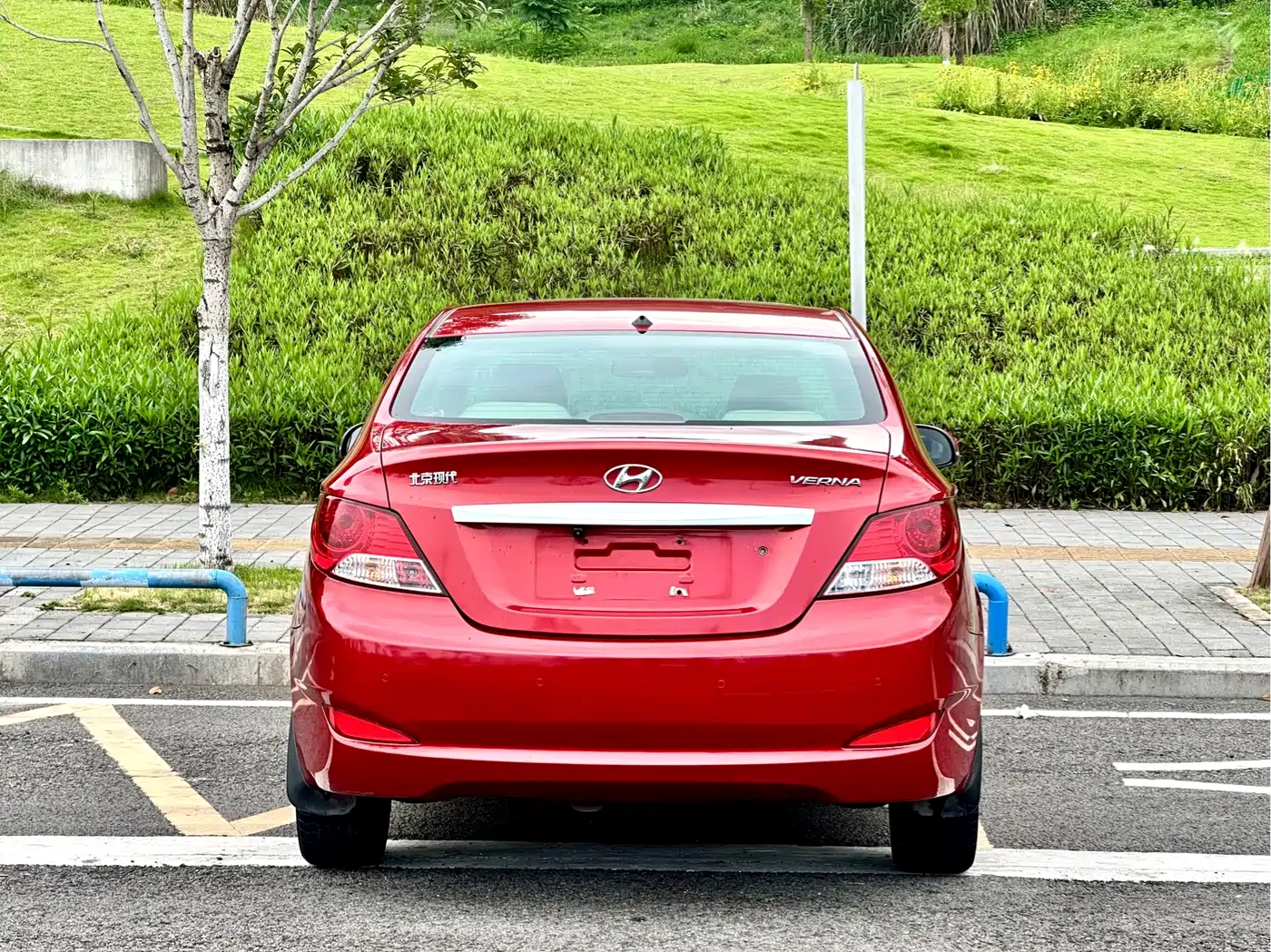 Hyundai Verna 2010 Sedan 1.4L Automatic Fashion GT фото 5