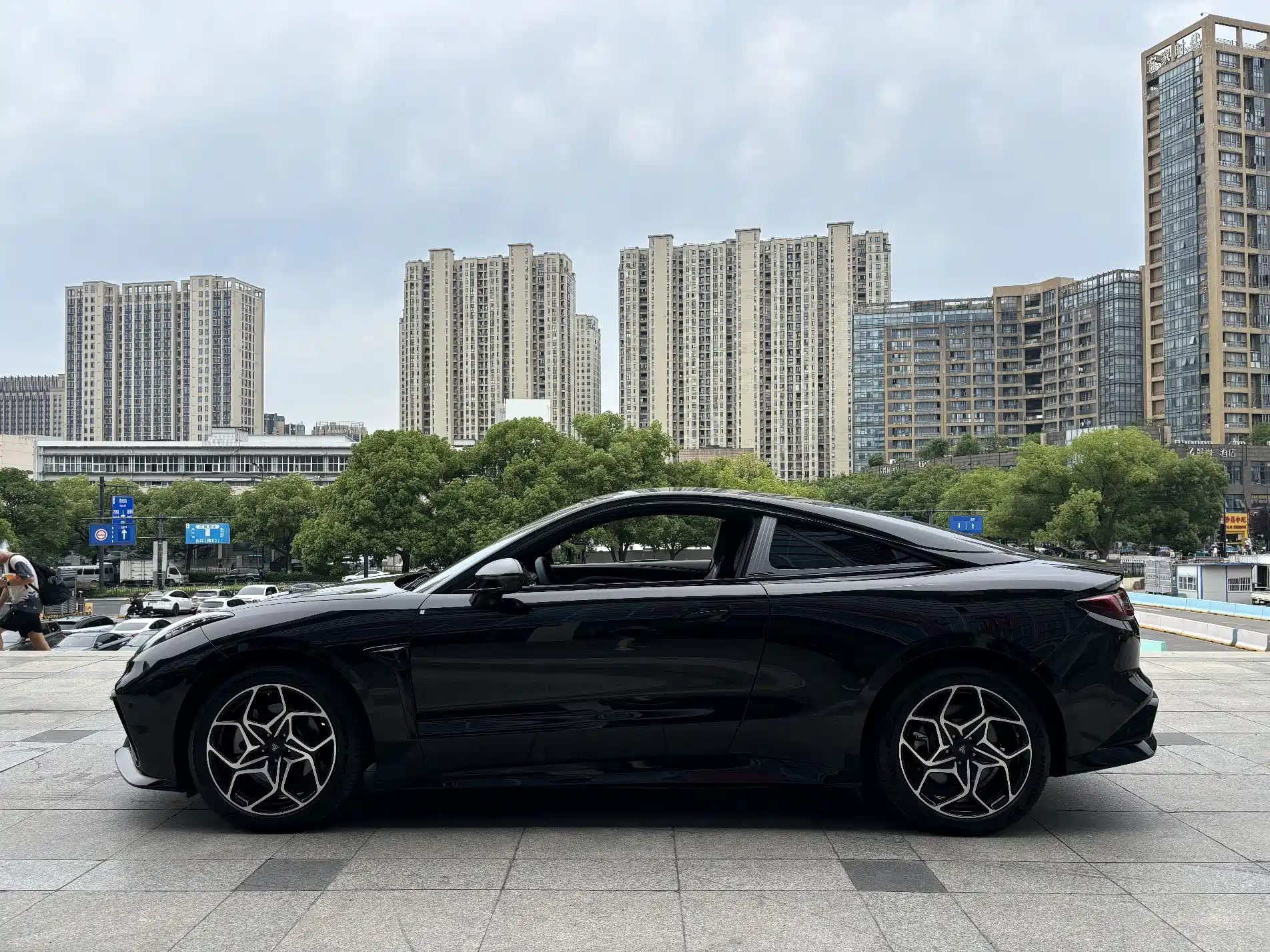 Photo 12 - Nezha Auto Nezha GT