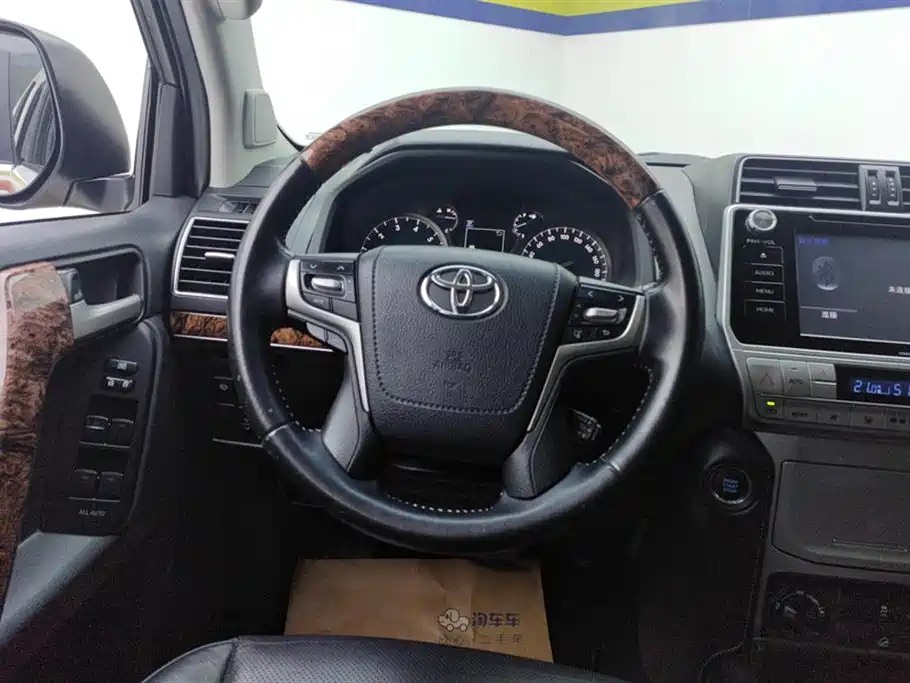 Toyota Prado 2019 3.5L Automatic TX-L Zunxiang Edition with Rear-mounted Spare Tire фото 15