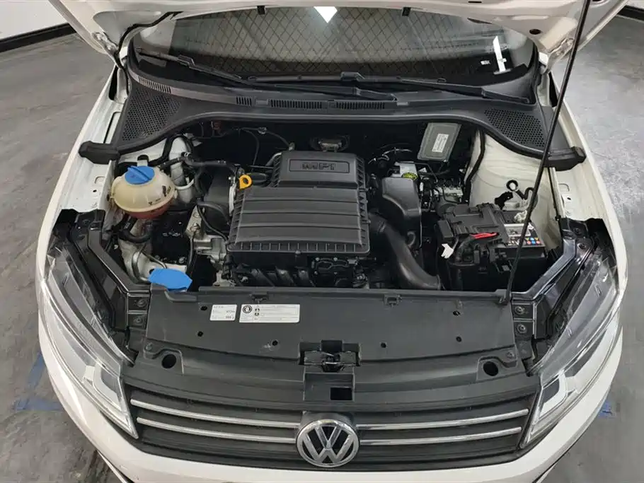 Volkswagen Santana 2016 1.4L Manual Trend Edition фото 10