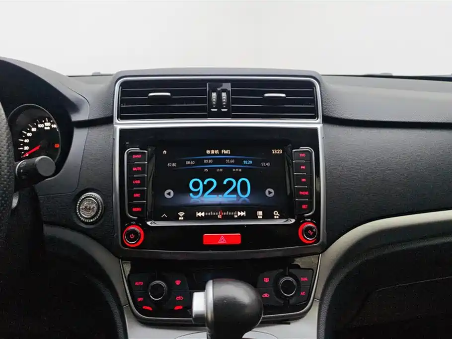 Haval M6 2019 1.5T DCT 2WD Value Edition (China VI) фото 13