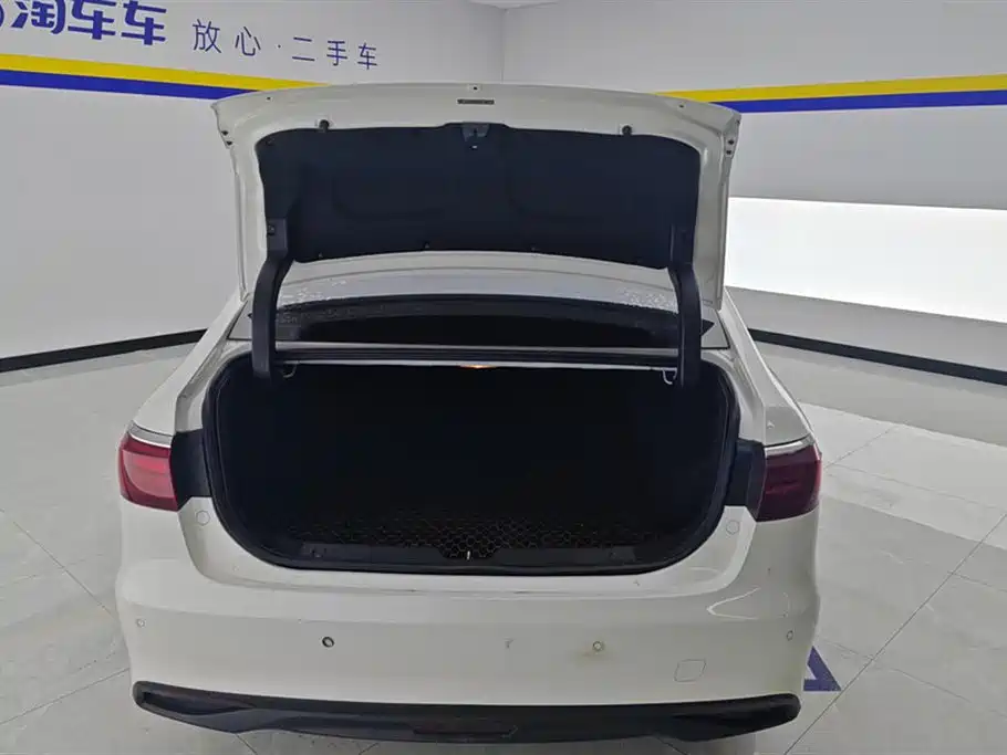 GAC Trumpchi Trumpchi GA6 2019 270T Auto Luxury фото 4