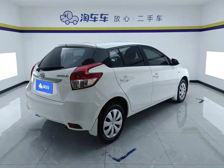 Toyota YARiS L Zhi Xuan 2015 1.5E Auto Charming Edition фото 3