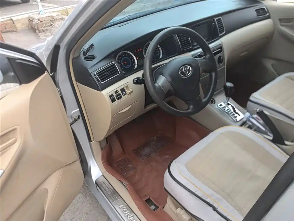 Toyota Corolla 2013 1.6L Automatic Excellence Edition фото 16