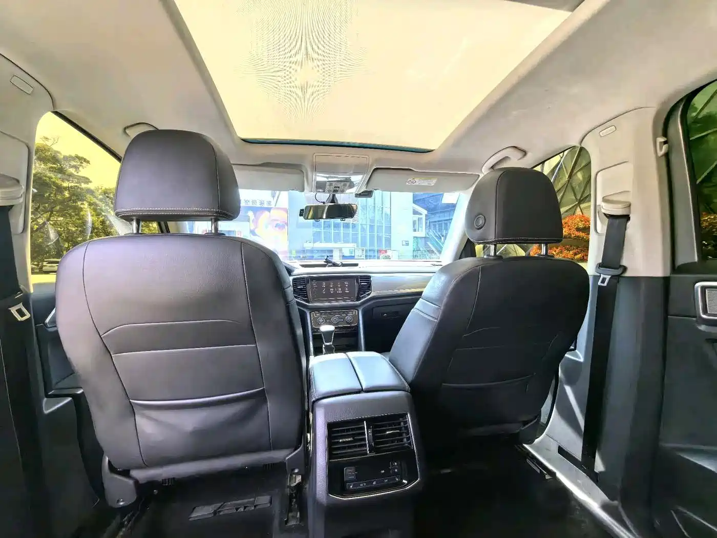Volkswagen Teramont 2020 380TSI 4WD Luxury Edition China VI фото 8