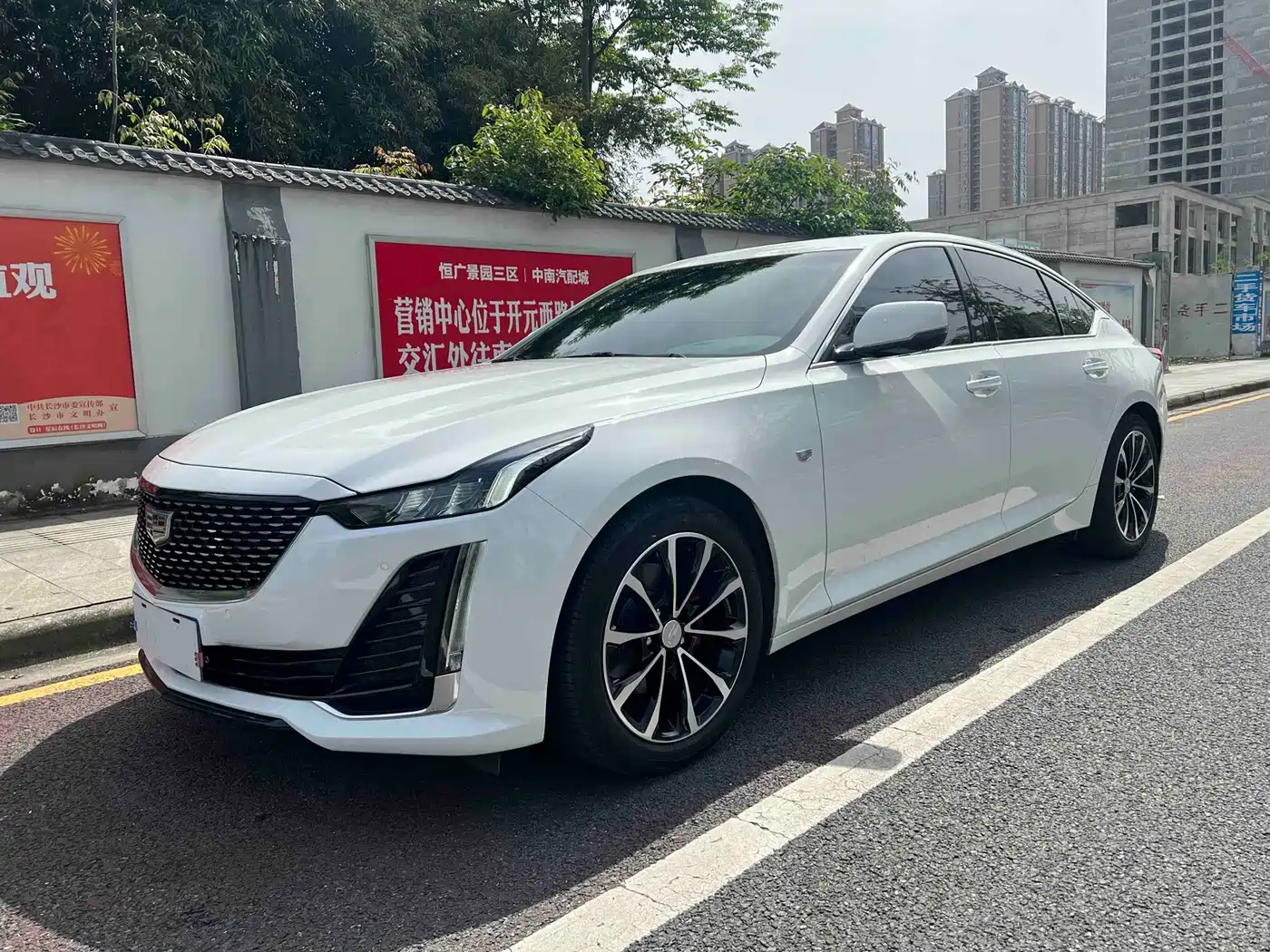 Cadillac CT5 2022 28T Luxury (Standard) фото 2