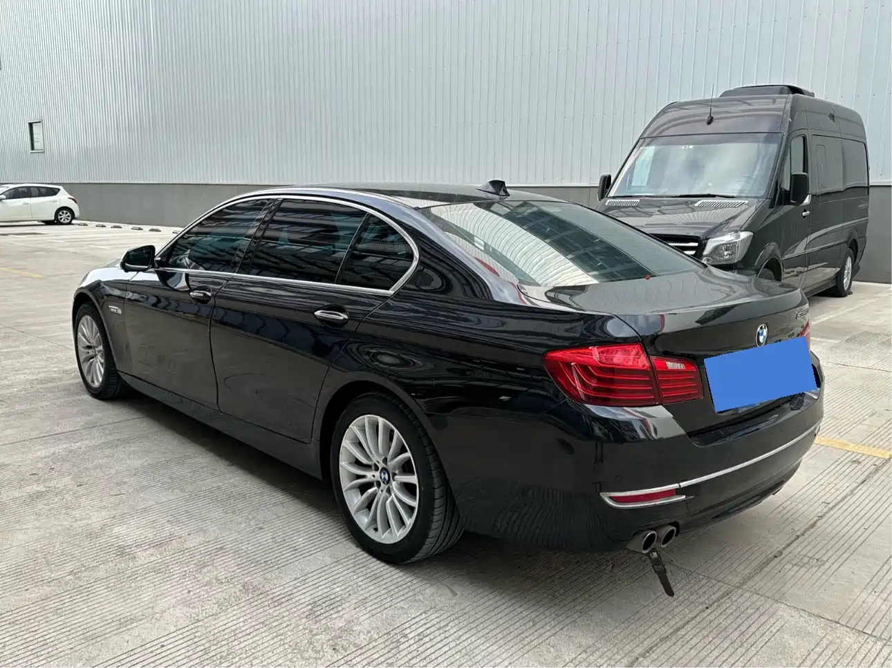 BMW 5 Series 2017 525Li Luxury Design Package фото 4