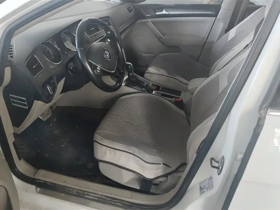 Volkswagen Golf 2015 1.4TSI Automatic Comfort фото 9