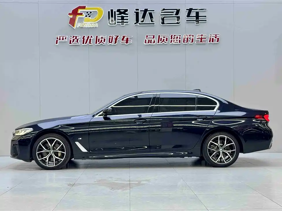 BMW 5 Series 2022 530Li Executive M Sport Package фото 4