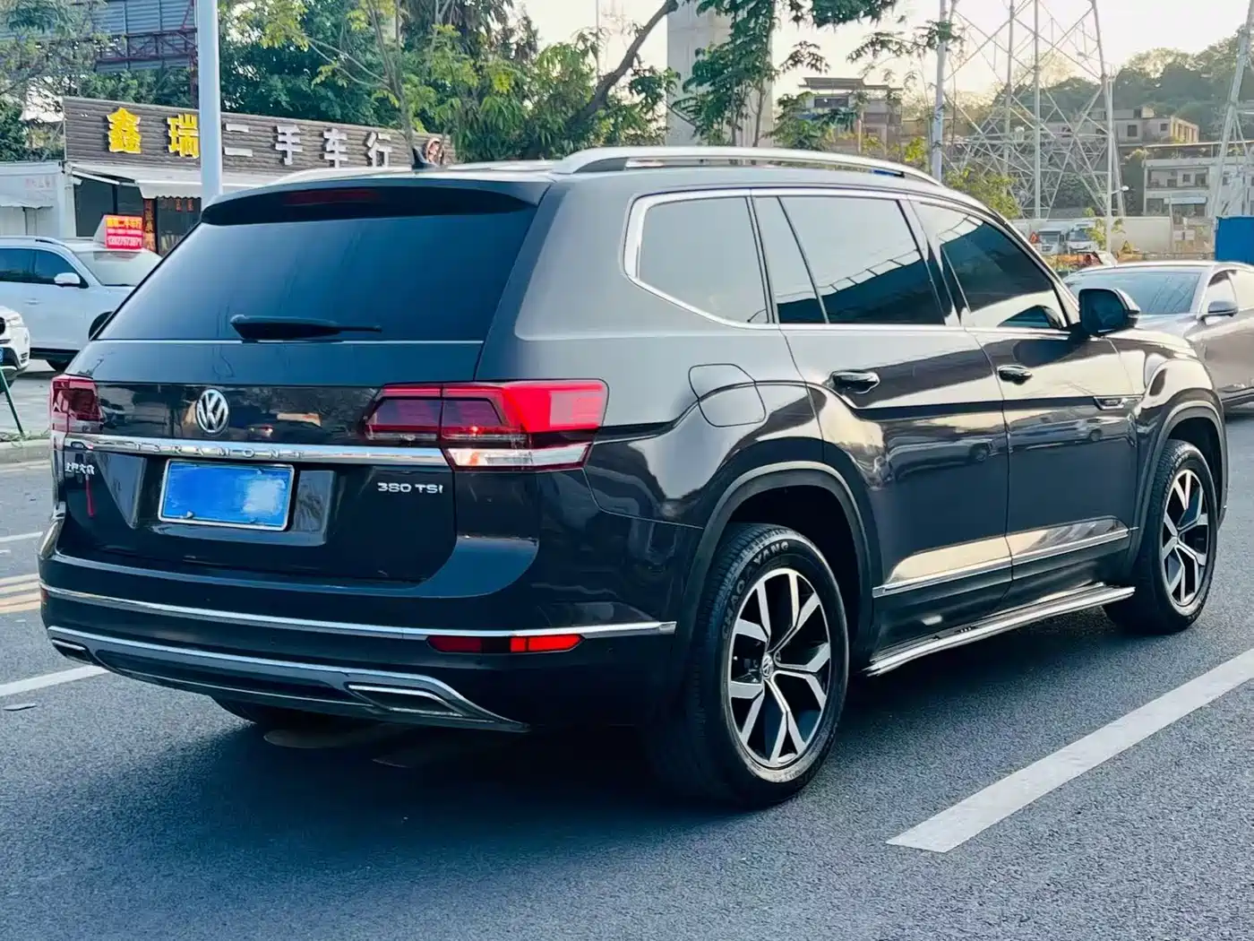 Volkswagen Teramont 2019 380TSI 4WD Luxury Edition China VI фото 2